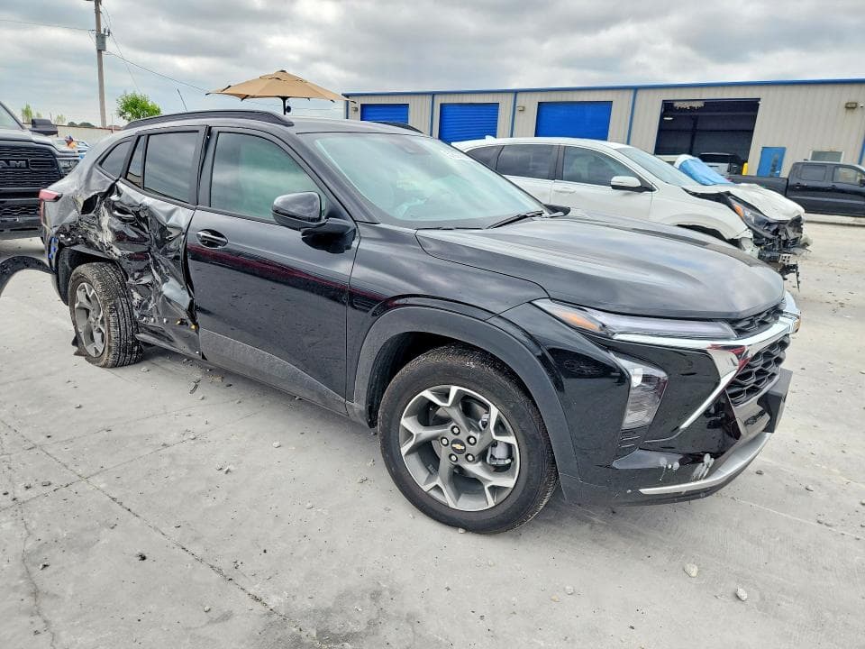 2026 CHEVROLET TRAX 1LT 4