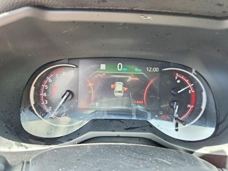 2025 TOYOTA RAV4 LE 9