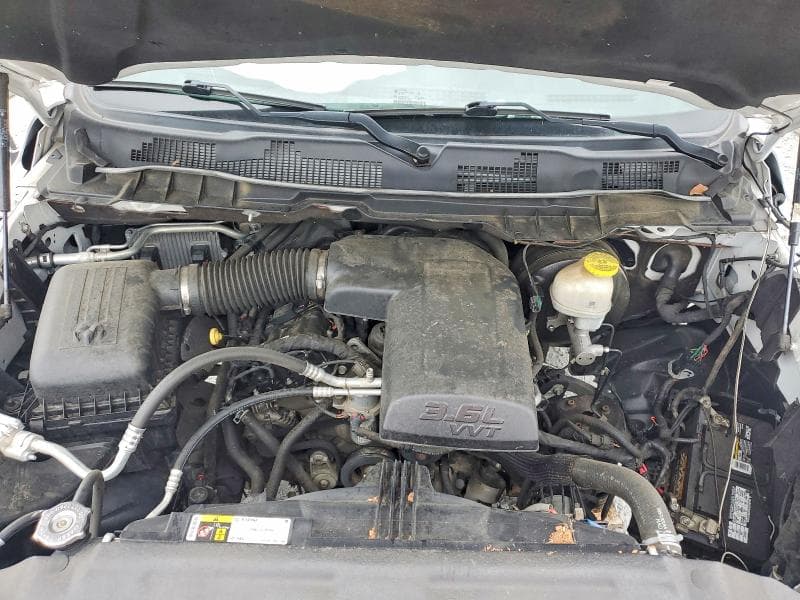 2022 RAM 1500 CLASSIC SLT 11