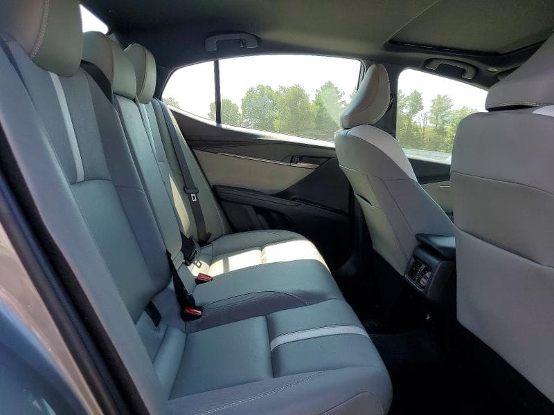 2026 TOYOTA CAMRY SE 10