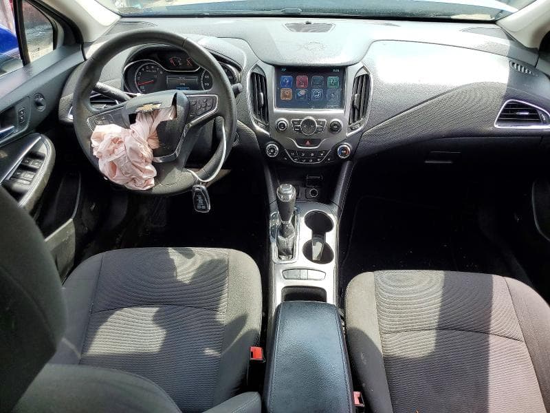 2017 CHEVROLET CRUZE LT 8
