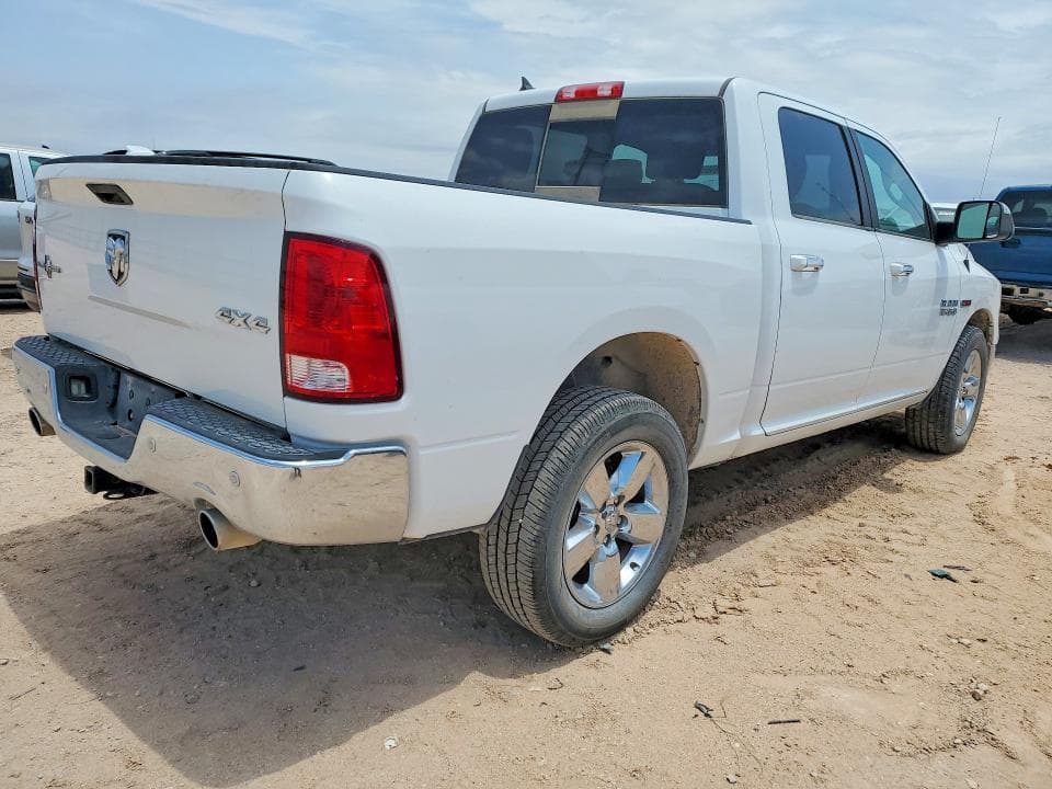 2018 RAM 1500 SLT 3