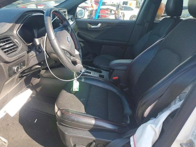 2024 FORD ESCAPE ST LINE 7