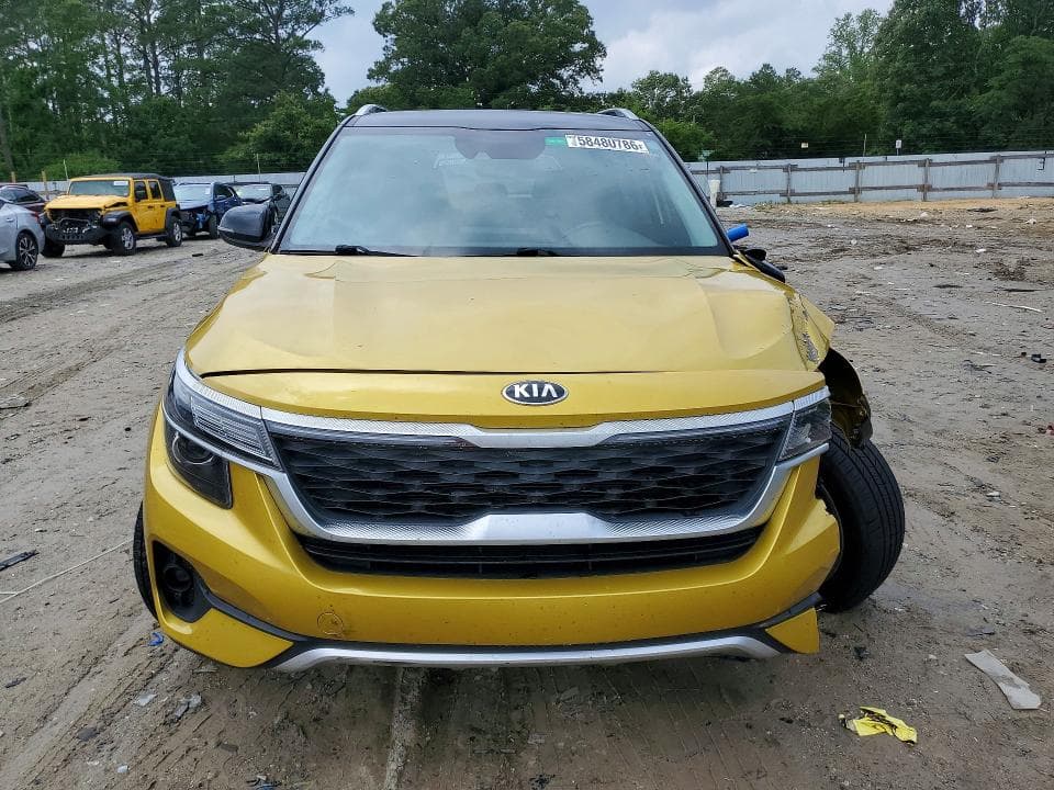 2021 KIA SELTOS S 5