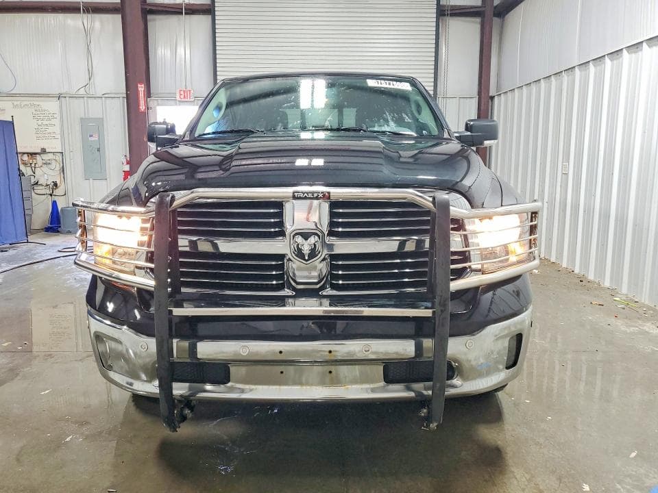 2017 RAM 1500 SLT 5