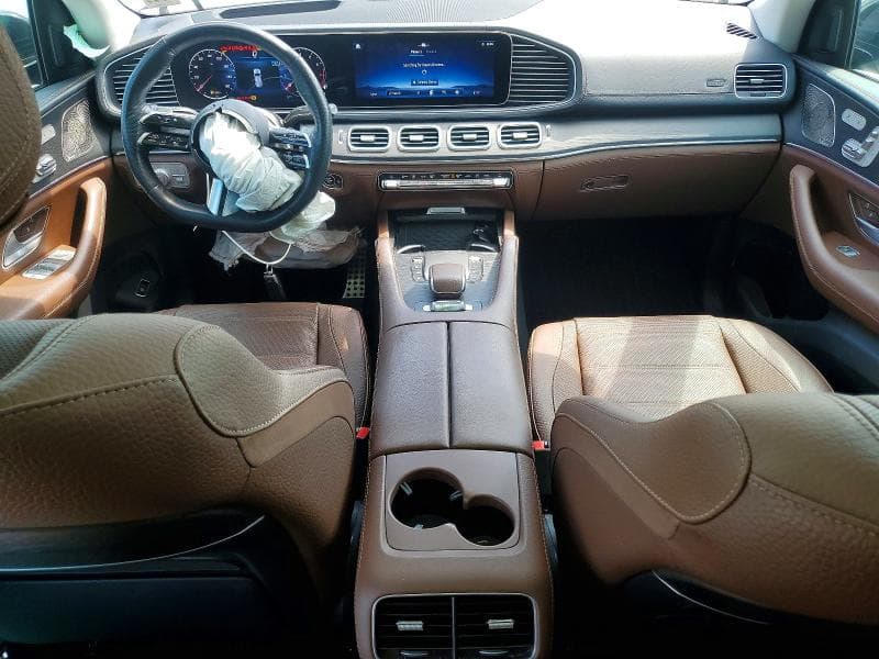 2024 MERCEDES-BENZ GLS 580 4MATIC 8