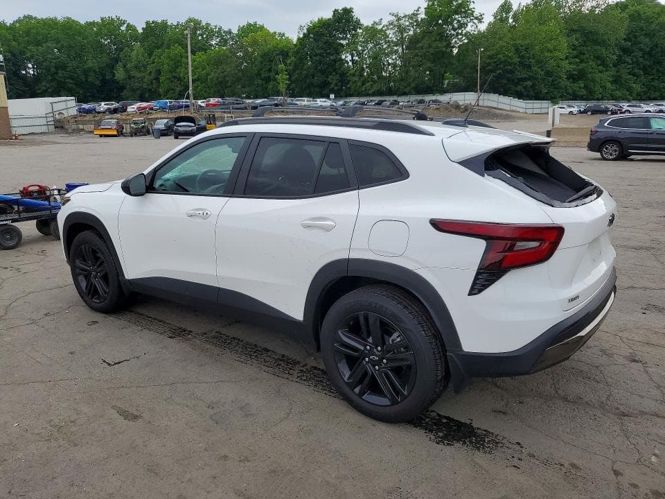 2024 CHEVROLET TRAX ACTIV 2