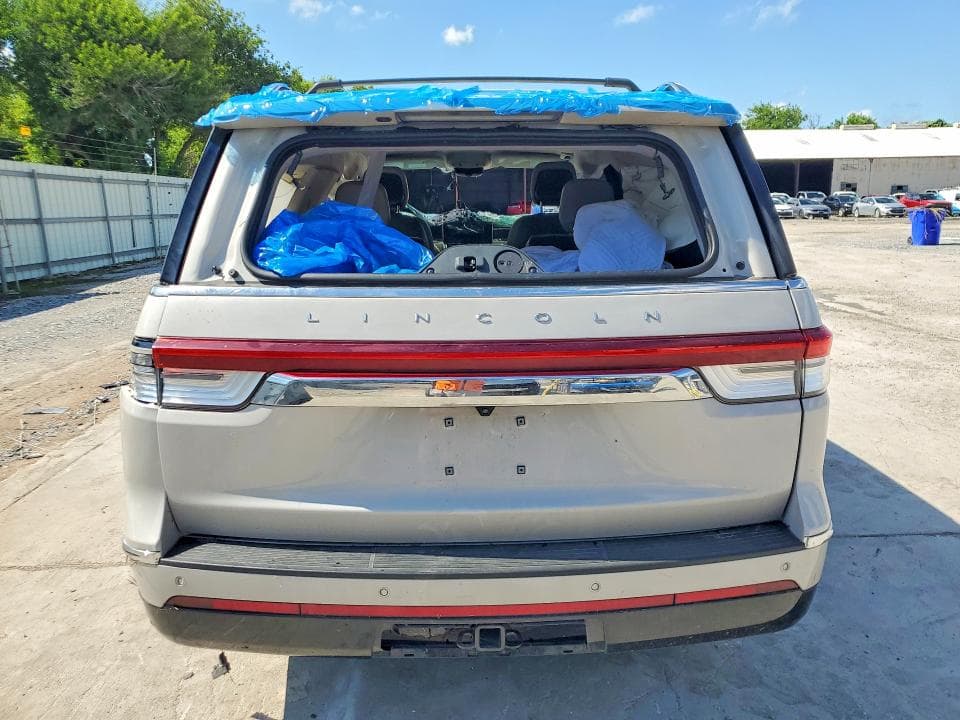 2024 LINCOLN NAVIGATOR 6