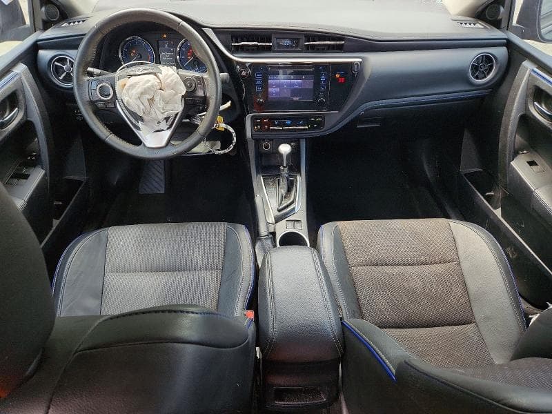 2019 TOYOTA COROLLA SE 8