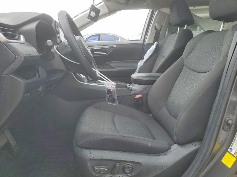 2021 TOYOTA RAV4 XLE 7