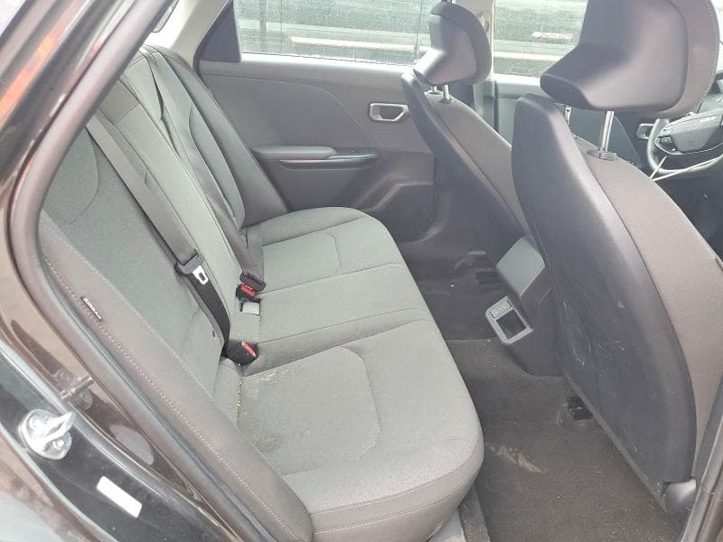 2025 KIA K4 10