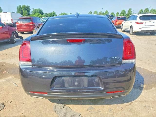 2019 CHRYSLER 300 S 6