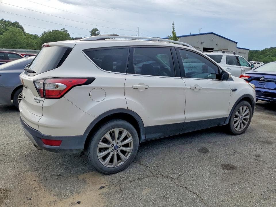 2017 FORD ESCAPE TITANIUM 3