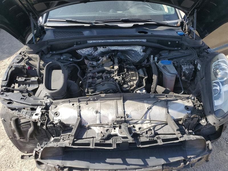 2018 PORSCHE MACAN 11