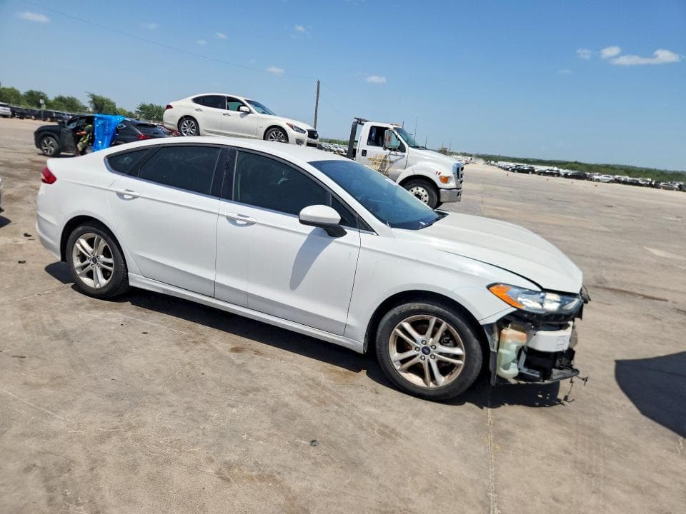 2018 FORD FUSION SE 4