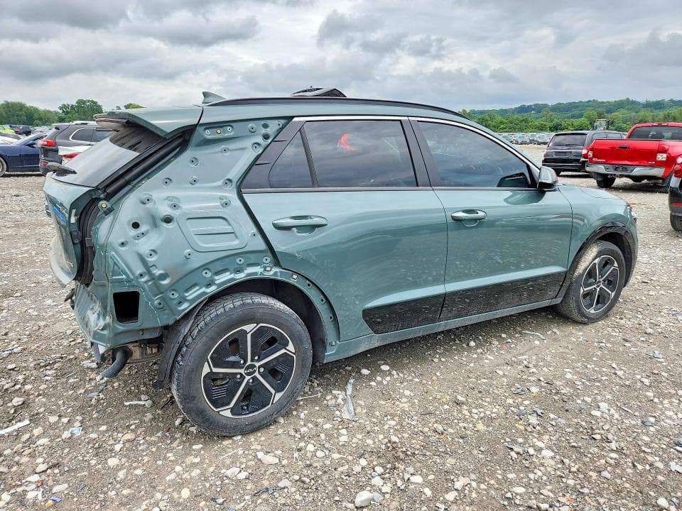 2023 KIA NIRO SX 3