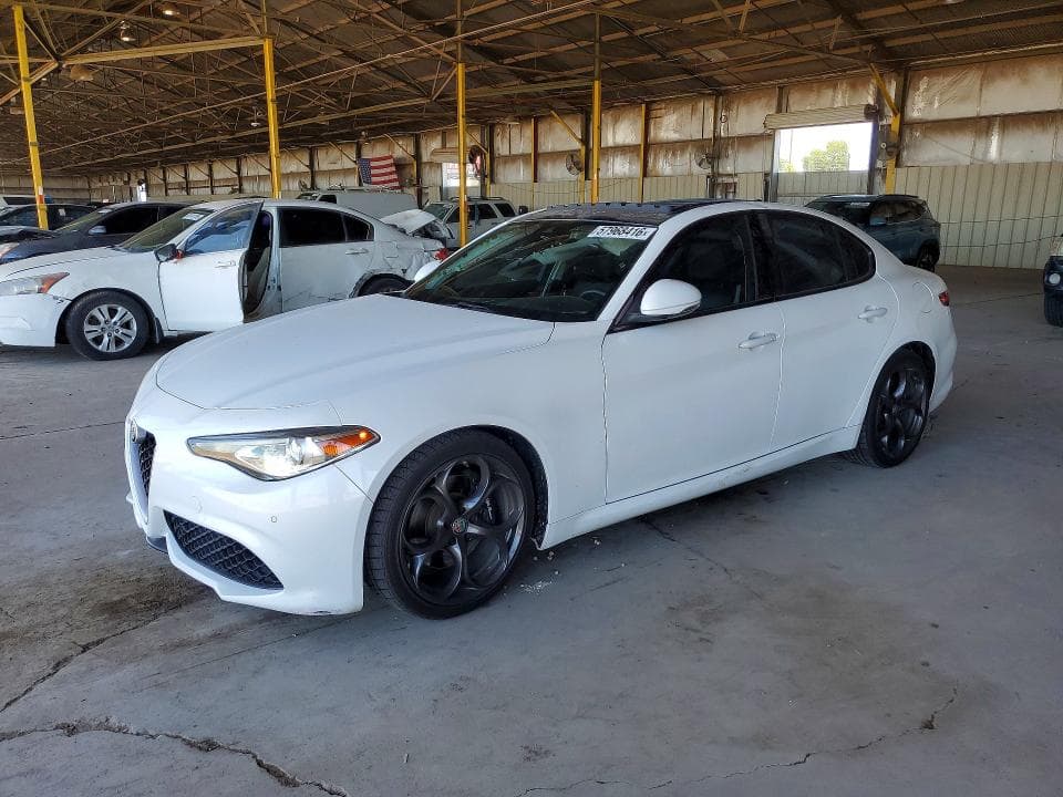 2017 ALFA ROMEO GIULIA TI - 1