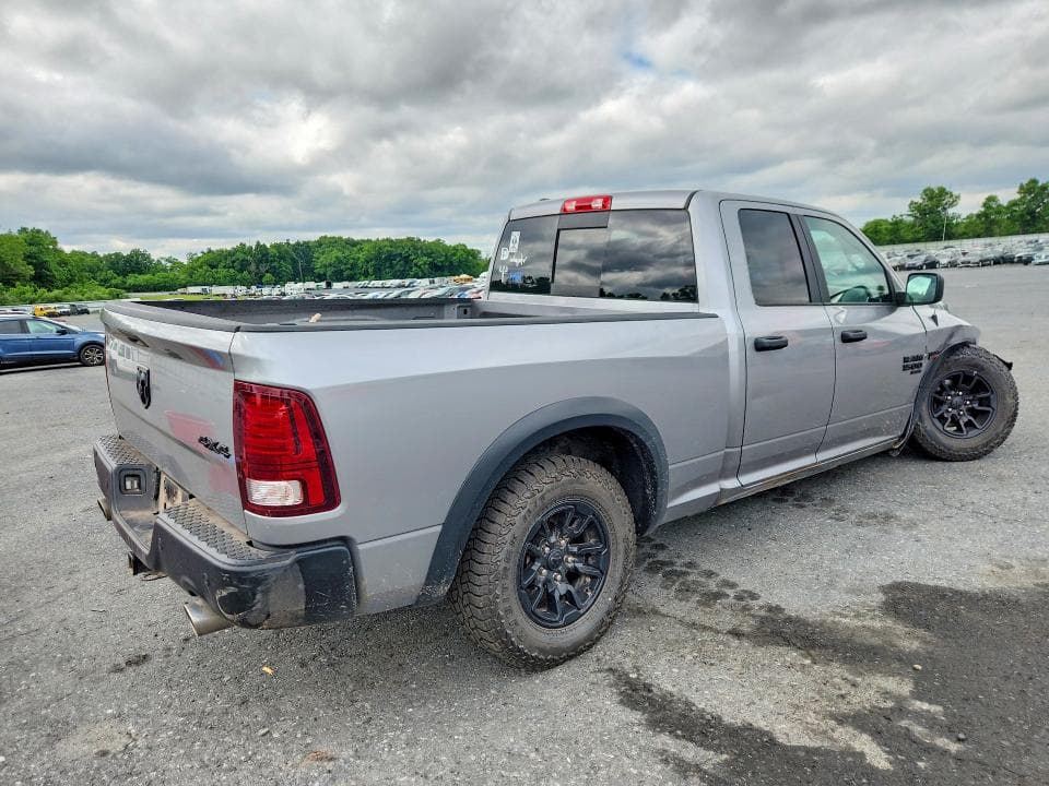 2021 RAM 1500 CLASSIC SLT 3
