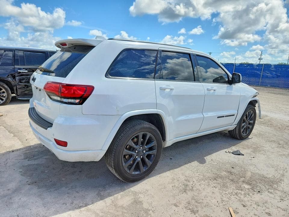 2021 JEEP GRAND CHEROKEE LAREDO 3