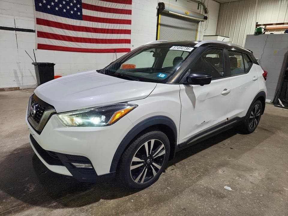 2018 NISSAN KICKS SR