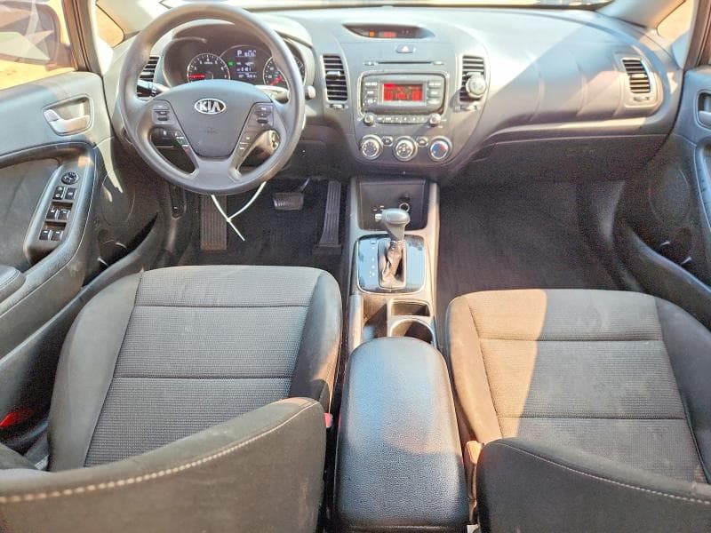 2017 KIA FORTE LX 8