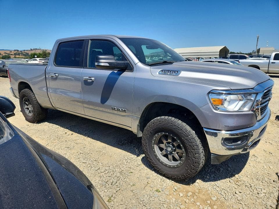2019 RAM 1500 BIG HORN 4