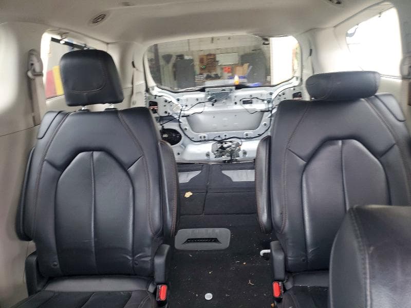 2020 CHRYSLER PACIFICA TOURING L 10
