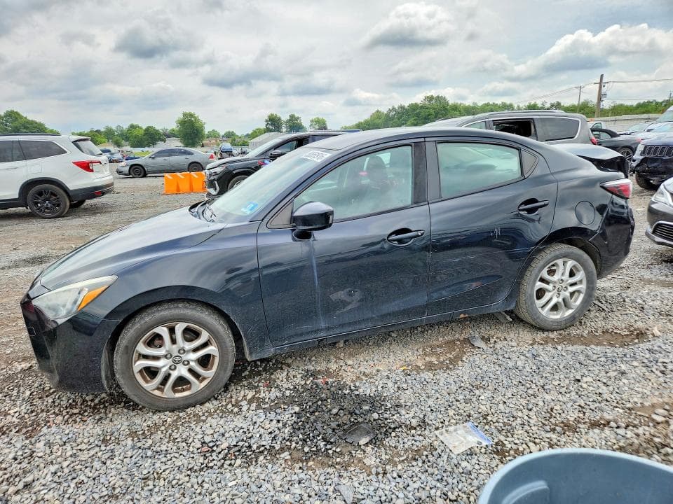 2017 TOYOTA YARIS IA BASE - 1