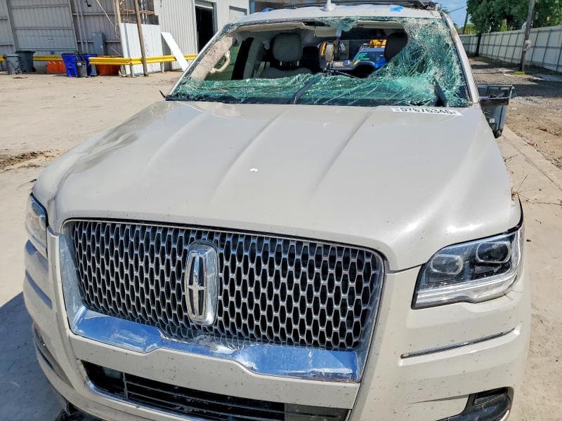 2024 LINCOLN NAVIGATOR 11