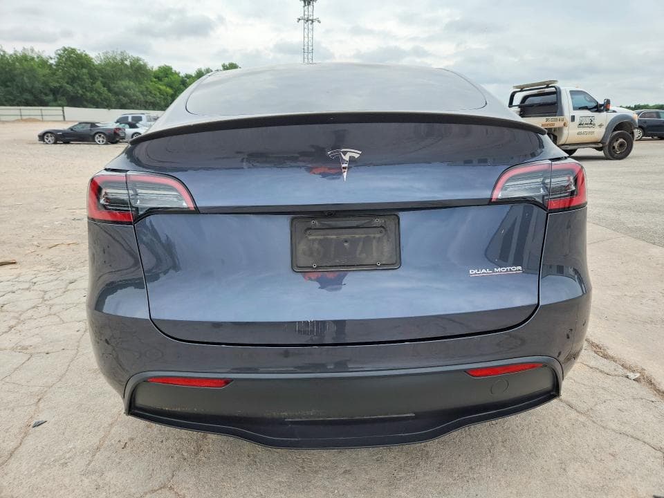 2023 TESLA MODEL Y 6