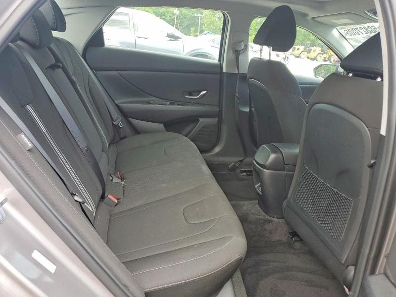 2025 HYUNDAI ELANTRA SEL 10
