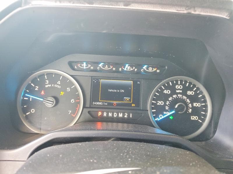 2017 FORD F150 SUPERCREW 9