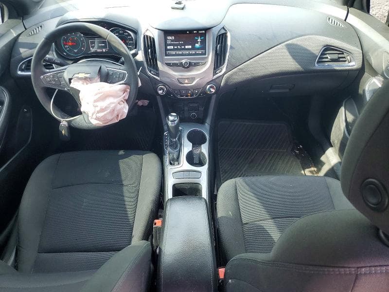 2017 CHEVROLET CRUZE LT 8