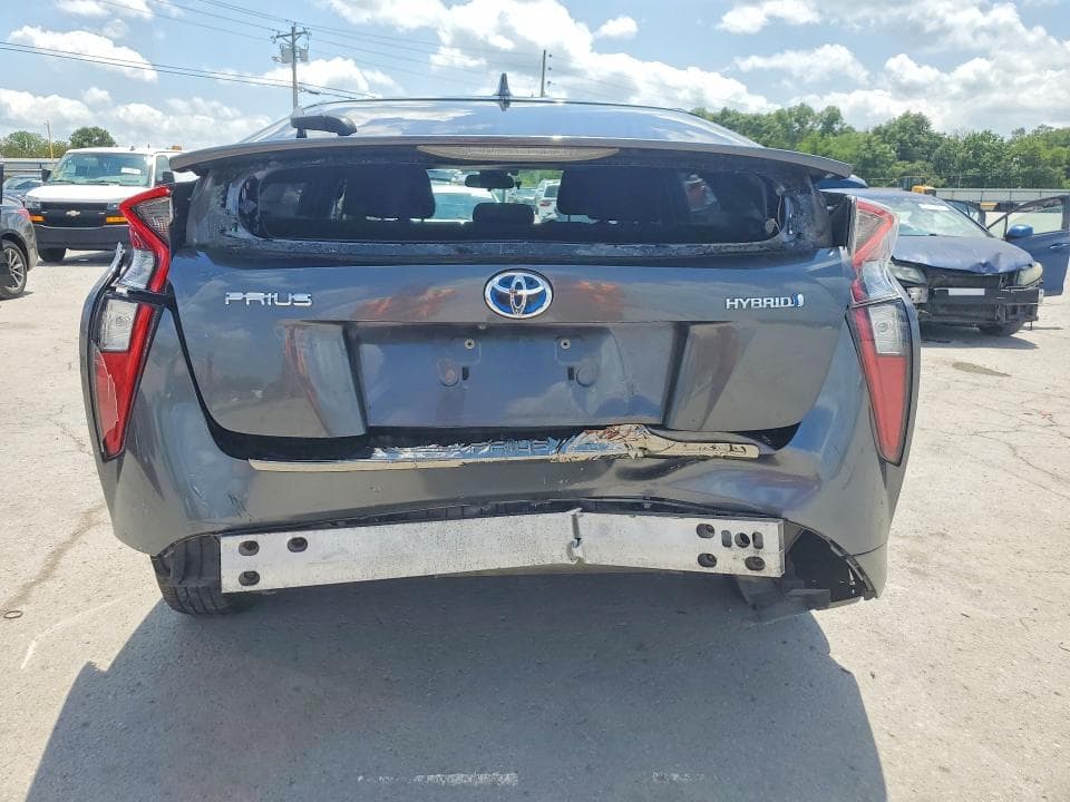 2017 TOYOTA PRIUS THREE 6