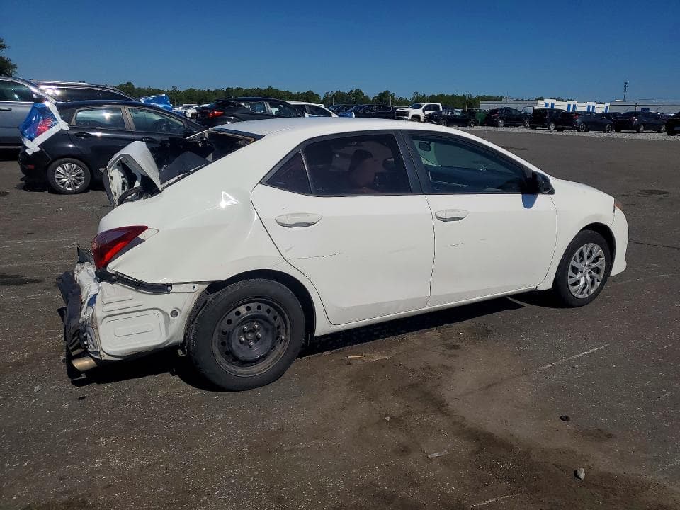 2019 TOYOTA COROLLA LE 3