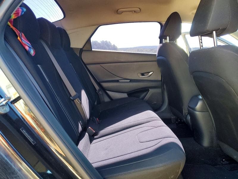 2023 HYUNDAI ELANTRA SEL 10