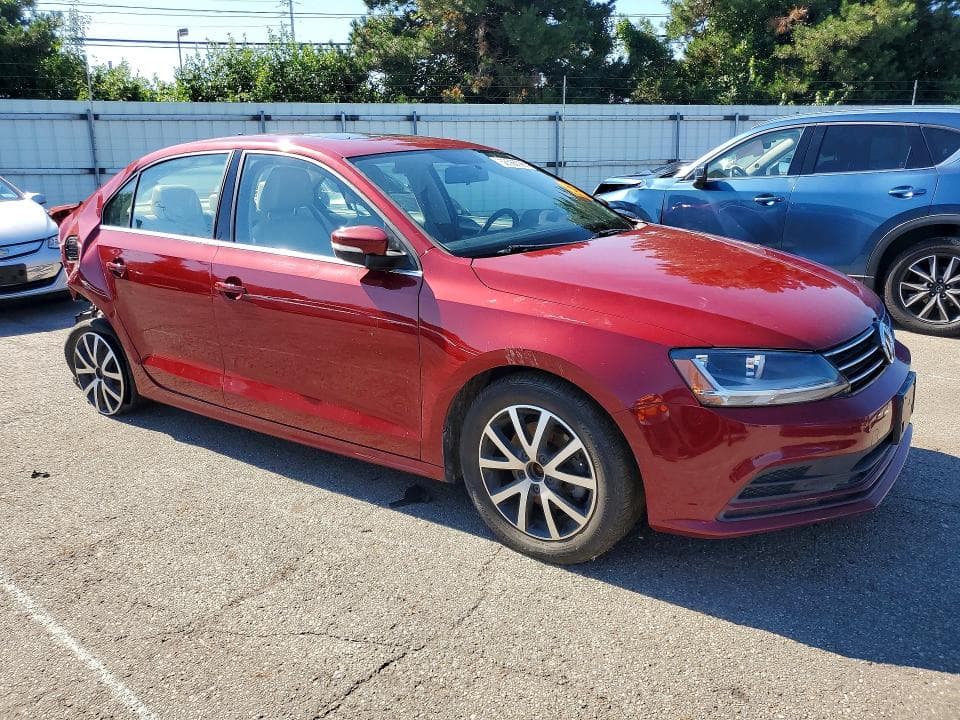 2017 VOLKSWAGEN JETTA SE 4