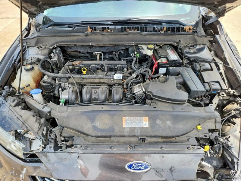 2017 FORD FUSION SE 11