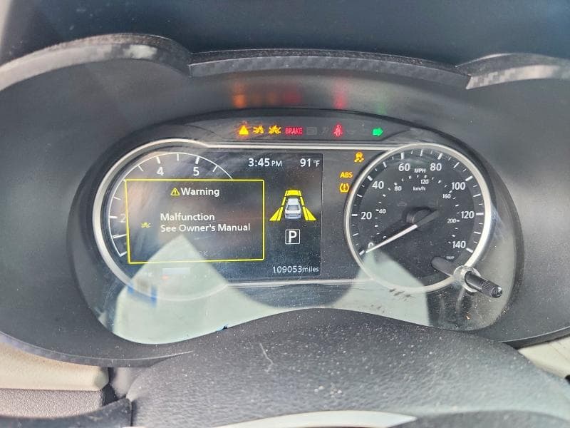 2021 NISSAN VERSA SV 9