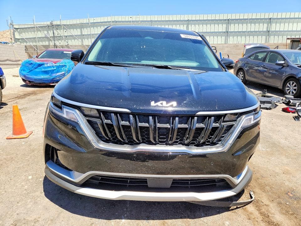 2024 KIA CARNIVAL EX 5