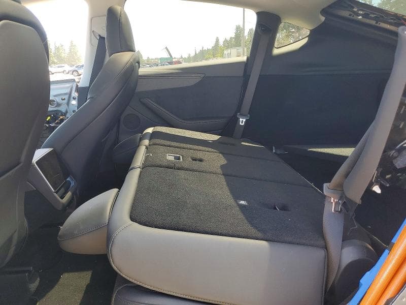 2026 TESLA MODEL Y 11
