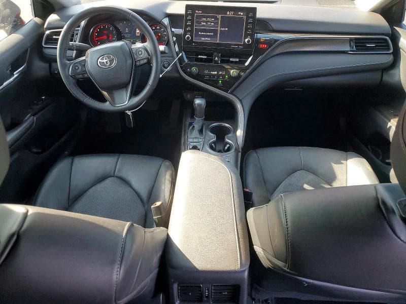 2021 TOYOTA CAMRY XSE 8