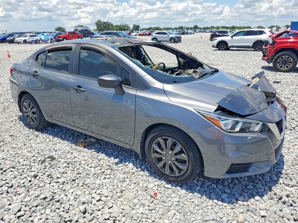 2020 NISSAN VERSA S 4
