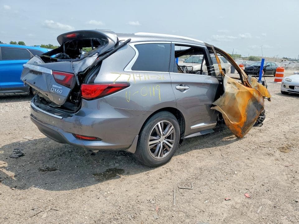 2017 INFINITI QX60 BASE 3