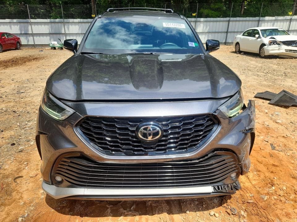2022 TOYOTA HIGHLANDER XSE 9