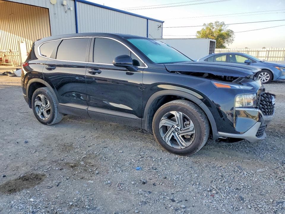 2023 HYUNDAI SANTA FE SE 4