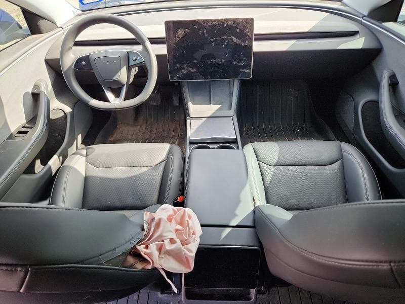 2025 TESLA MODEL 3 8