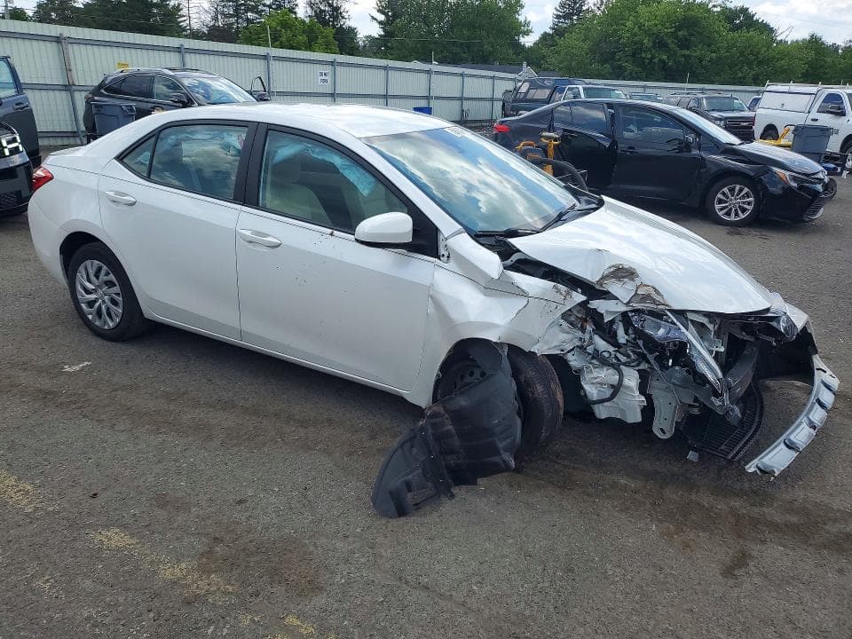2017 TOYOTA COROLLA LE 4