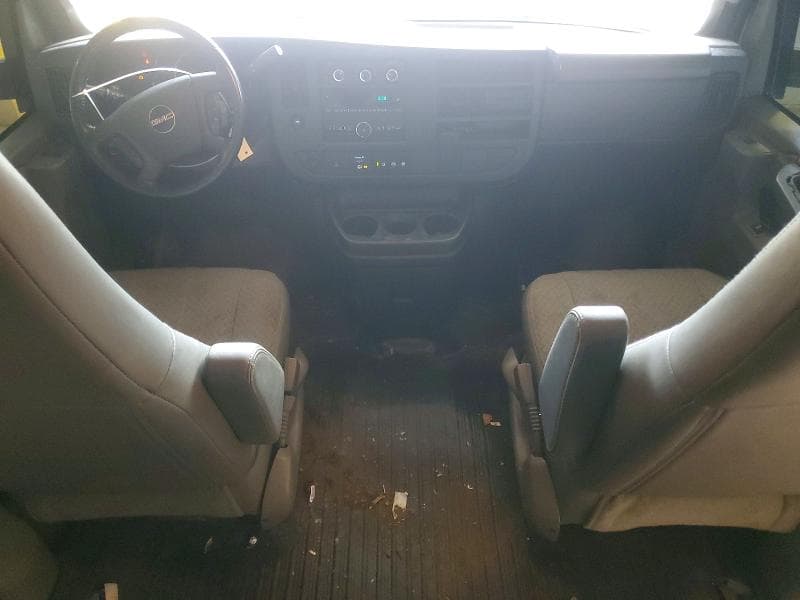 2023 GMC SAVANA G2500 8