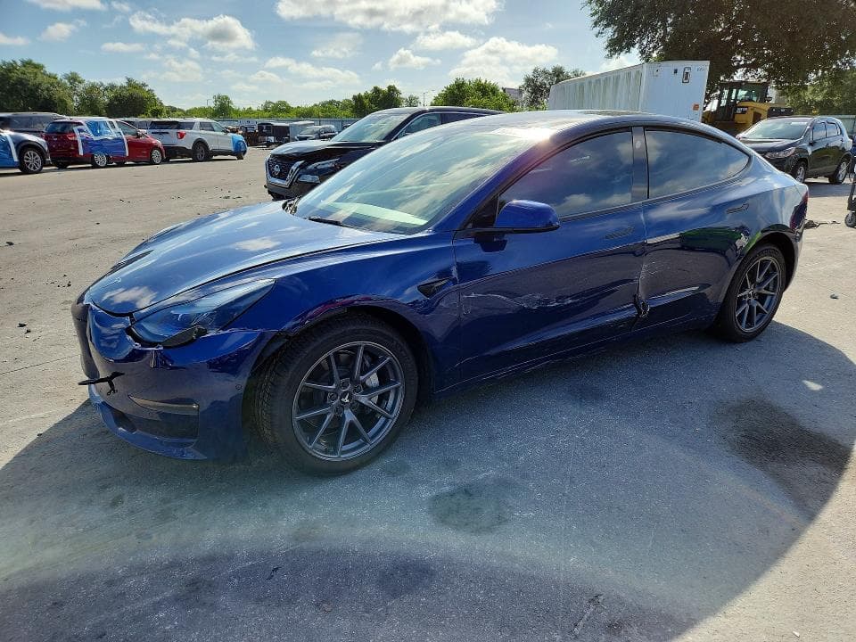 2022 TESLA MODEL 3